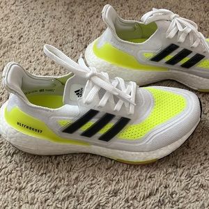 Adidas womens ultraboost 21 running shoe